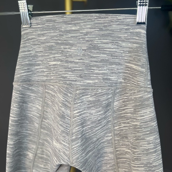 Lululemon - Picture 8 of 9